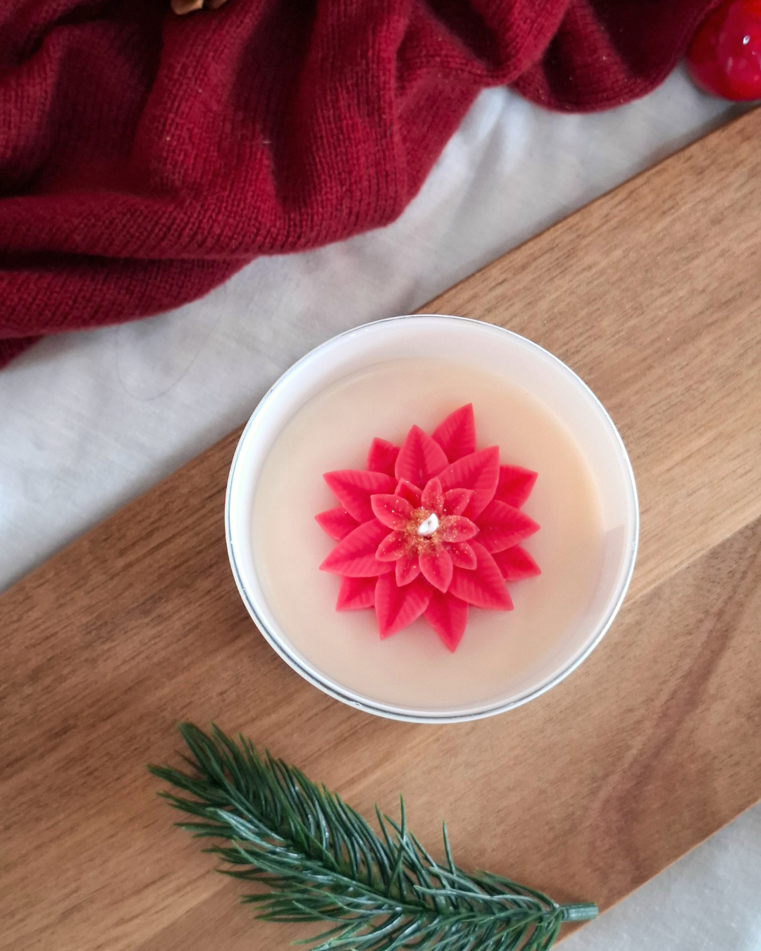 Vela Christmas Spirit